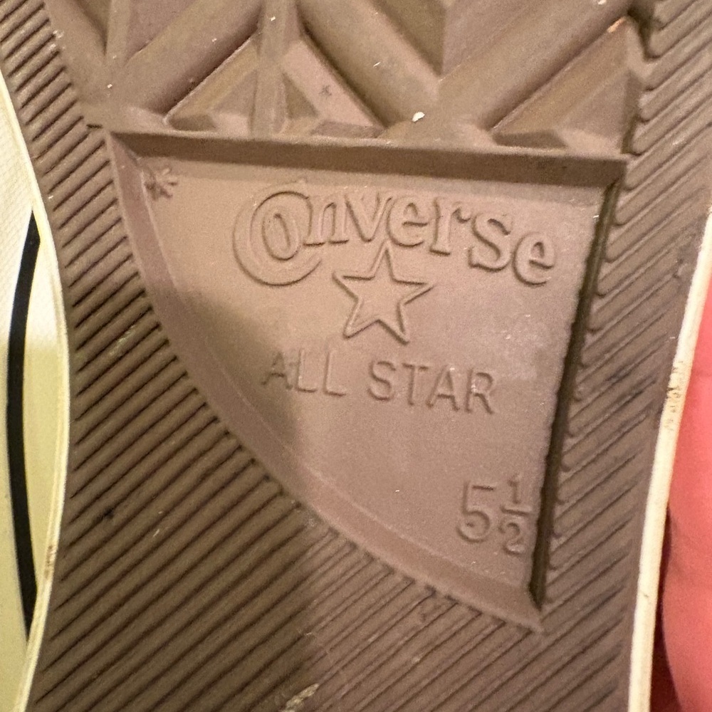 Custom Chuck Taylor All Star Lift Platform Heart Embroidery - Picture 10 of 11